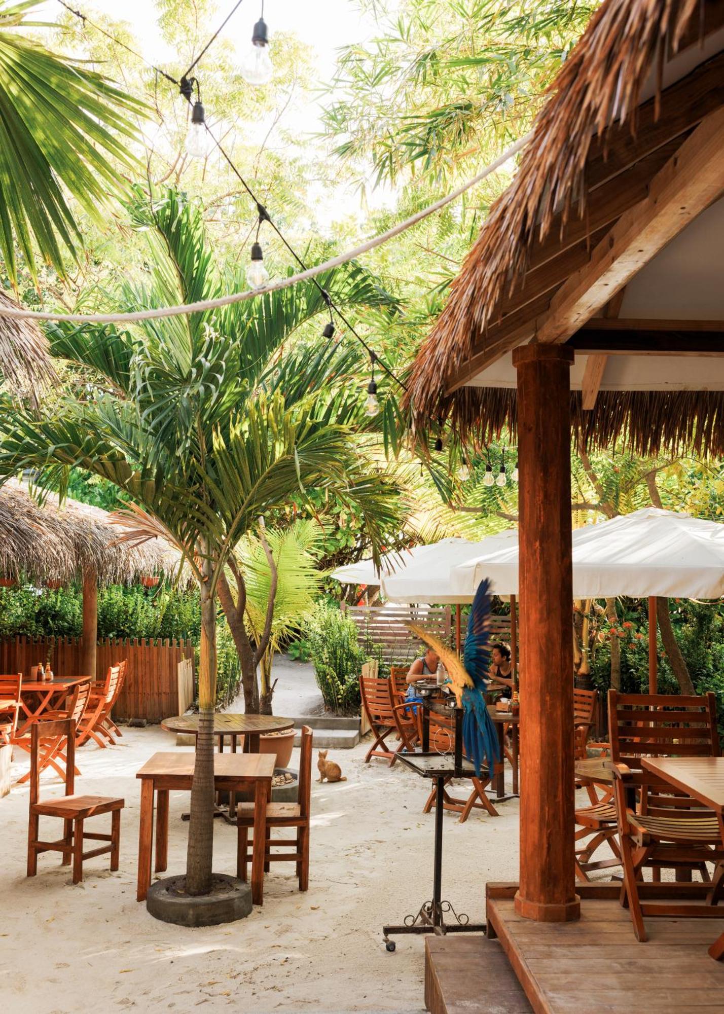 Ostrov Beach Ukulhas Island Exterior photo